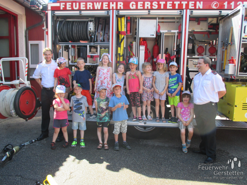 Kindergarten Pfiffikus besucht Gerstetter Feuerwache